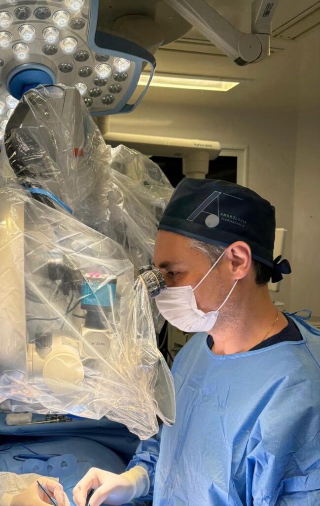 Microdissecção testicular em paciente com azoospermia não obstrutiva